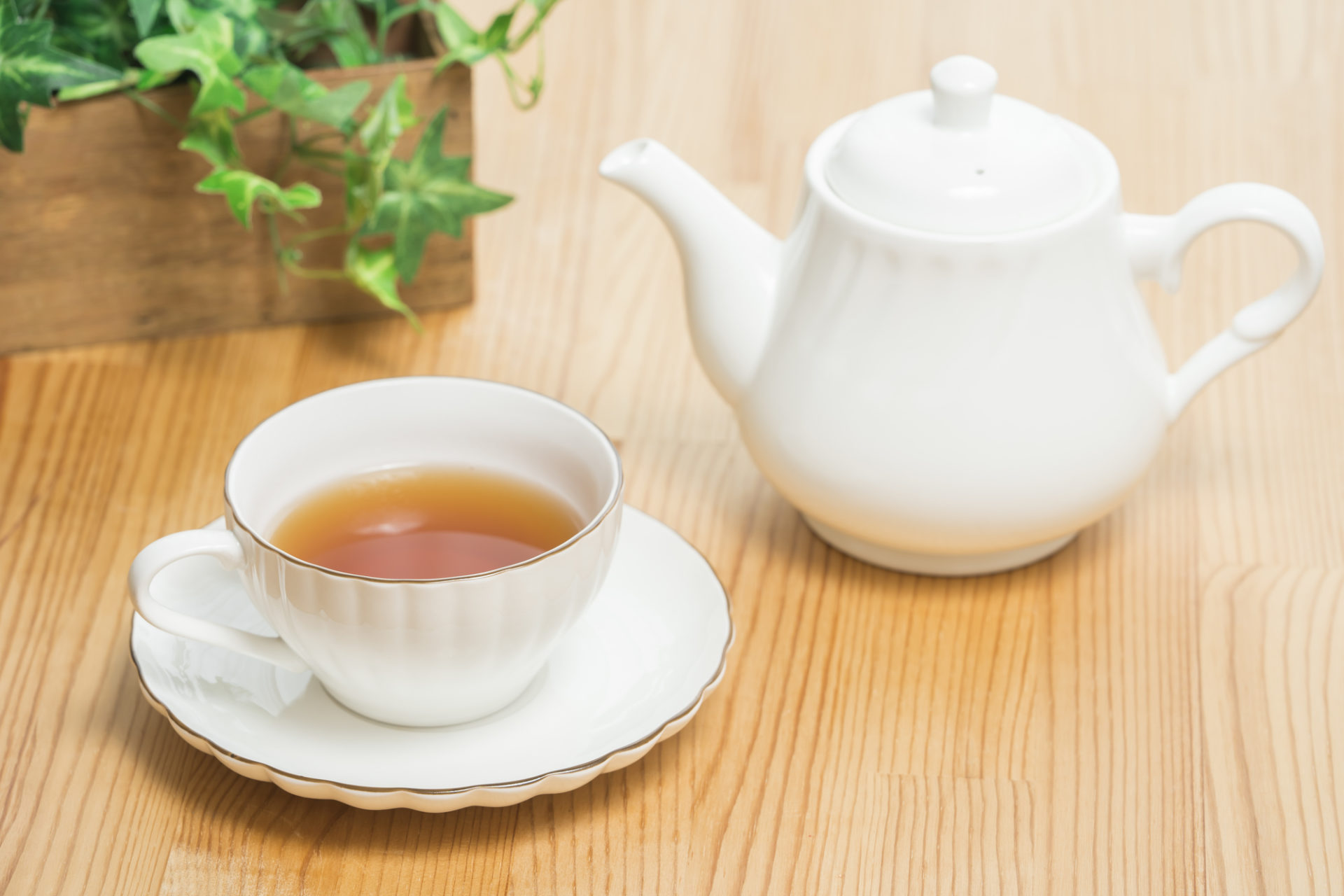 紅茶のティーカップは温める？お茶をもっと美味しく楽しむためのコツ