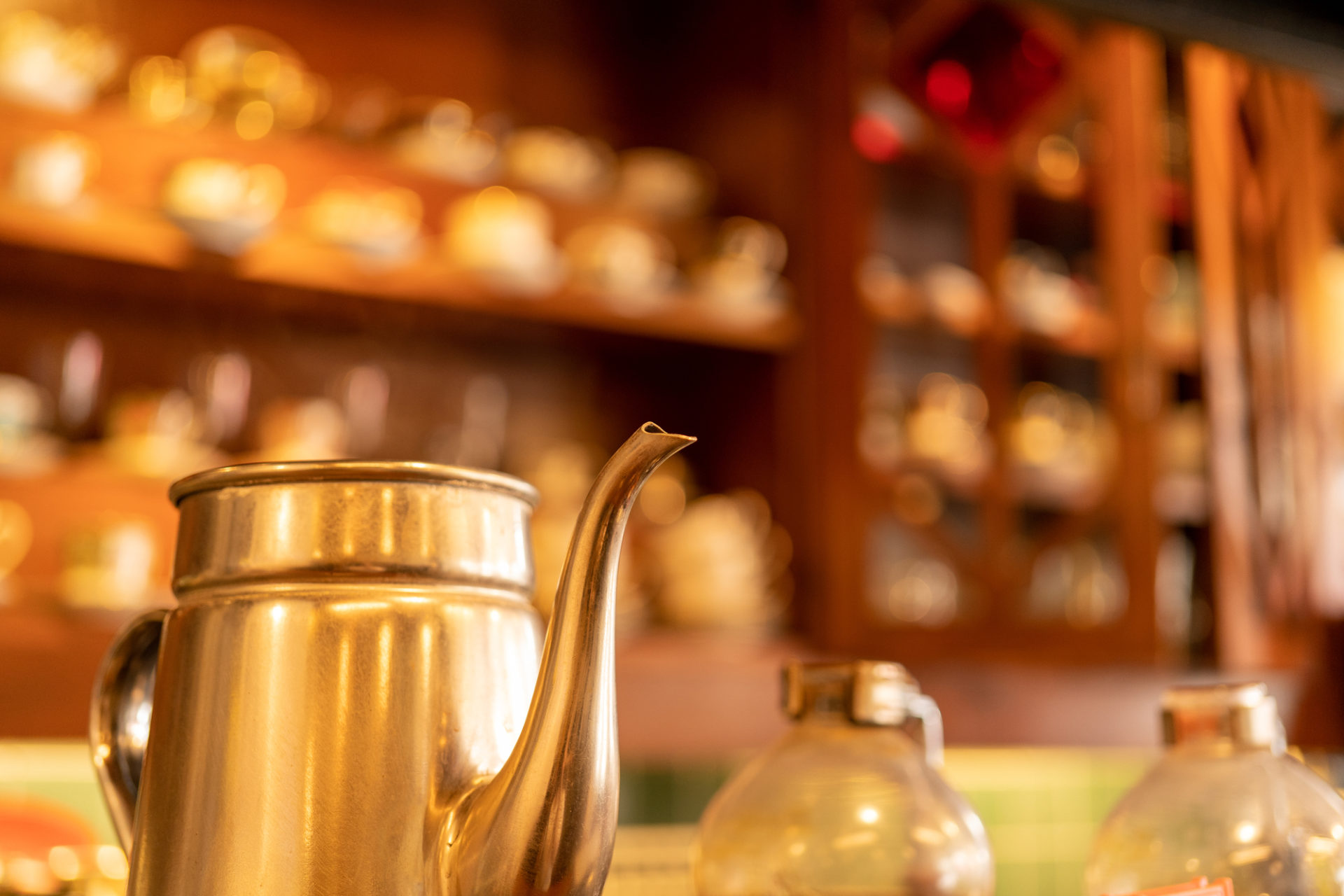 紅茶のおしゃれな飾り方とは？保存する際の注意点も解説！