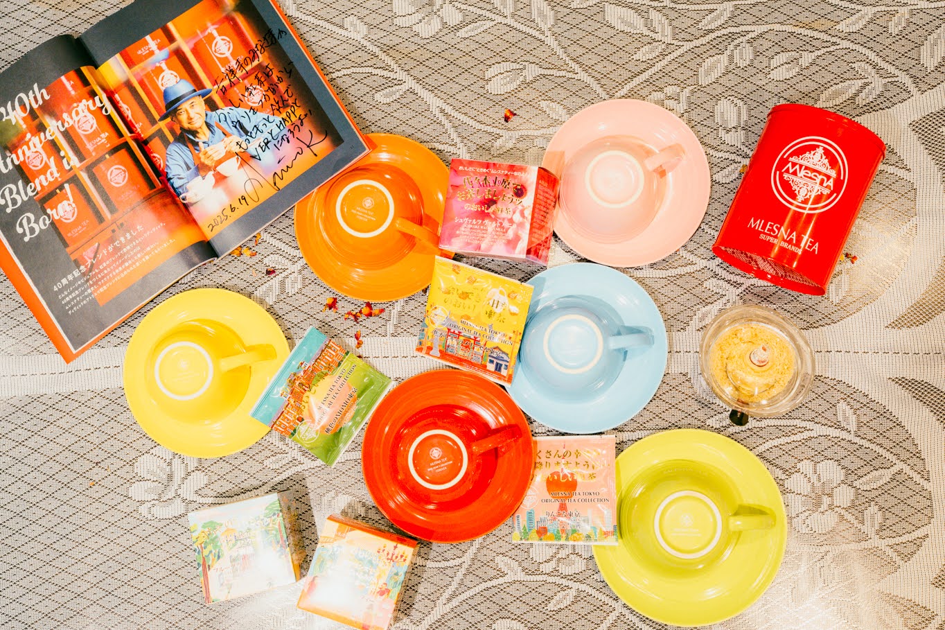 マグの内側色が紅茶の印象を左右する理由とは？